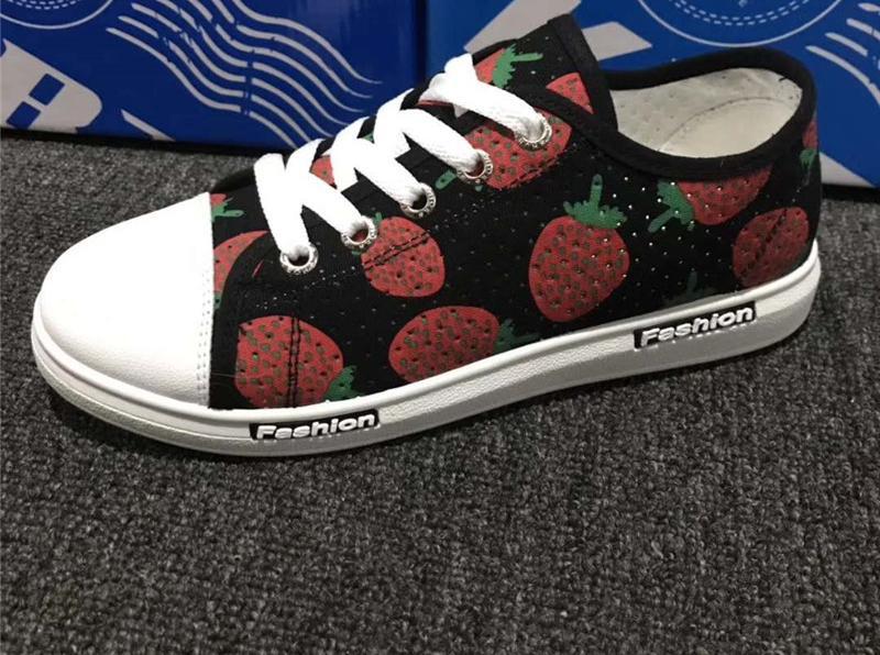 Strawberry casual skor canvas fritidsskor studentskor sneakers dam skor kvinnor sneakers 36-39: 2 / 37