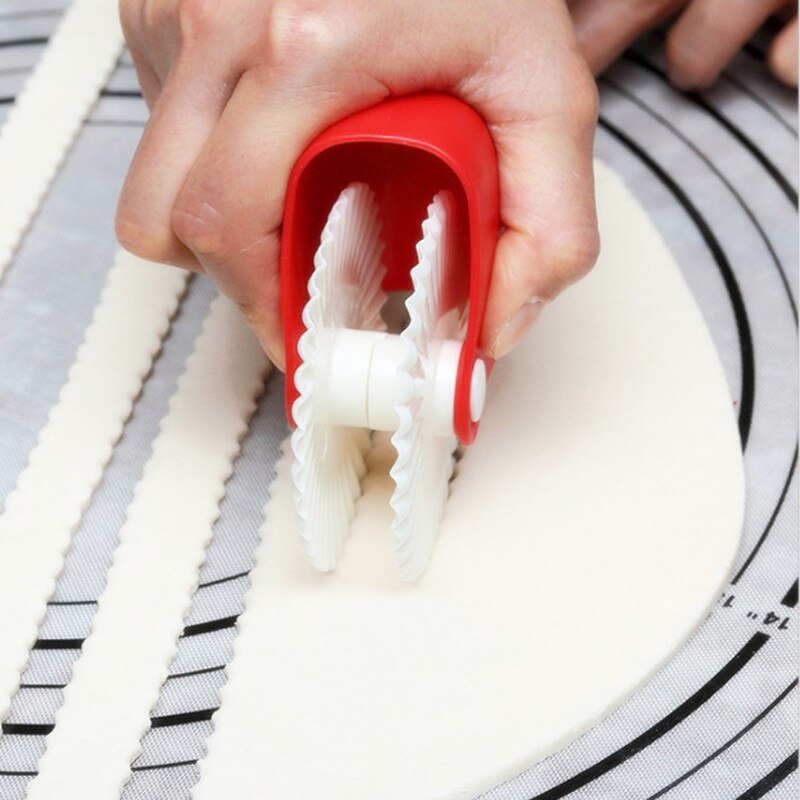 2Pcs/set Kitchen Pizza Pastry Lattice Cutter Pastry Pie Decor Cutter Plastic Wheel Roller for Crust Baking Cutter Tool