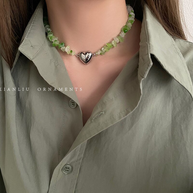 2022 Green Irregular Stone Beads Handmade Choker Necklace Heart Pendant Necklace