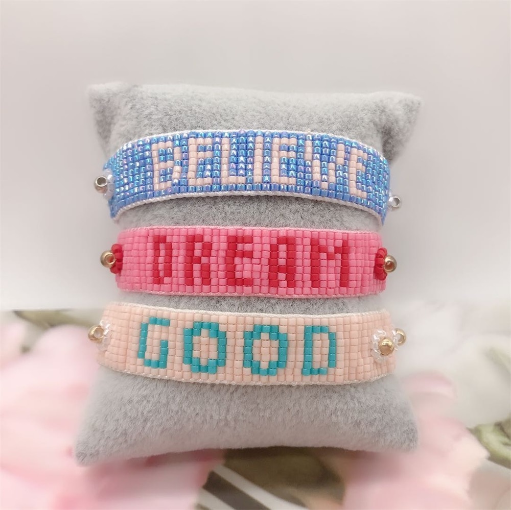 Zhongvi Miyuki Armbanden Voor Vrouwen Bohemen Multicolor Brief Armband Lucky Sieraden Handgemaakte Pulseras