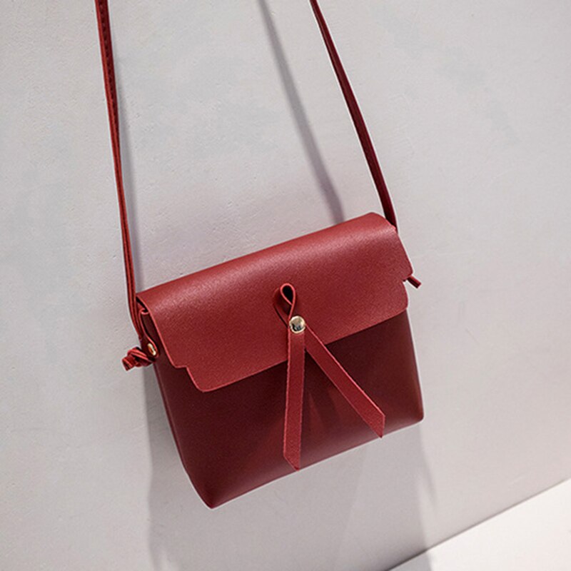 Bolsos cuadrados de PU de con borlas y colores llamativos para mujer, bolsas de mensajero de hombro a la 19*6*17CM: Rojo