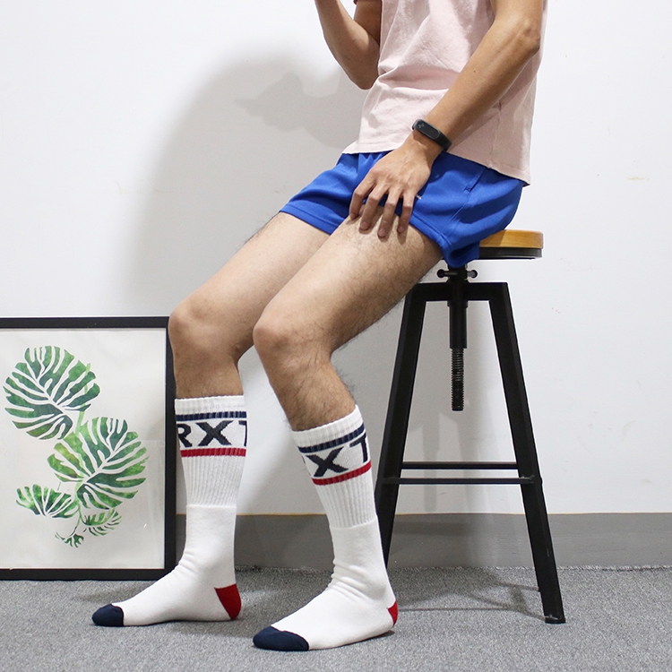 Chaussettes Gay Sexy pour hommes avec serviette en coton noir et blanc, chaussettes de sport invisibles et chaudes, épaisses et respirantes