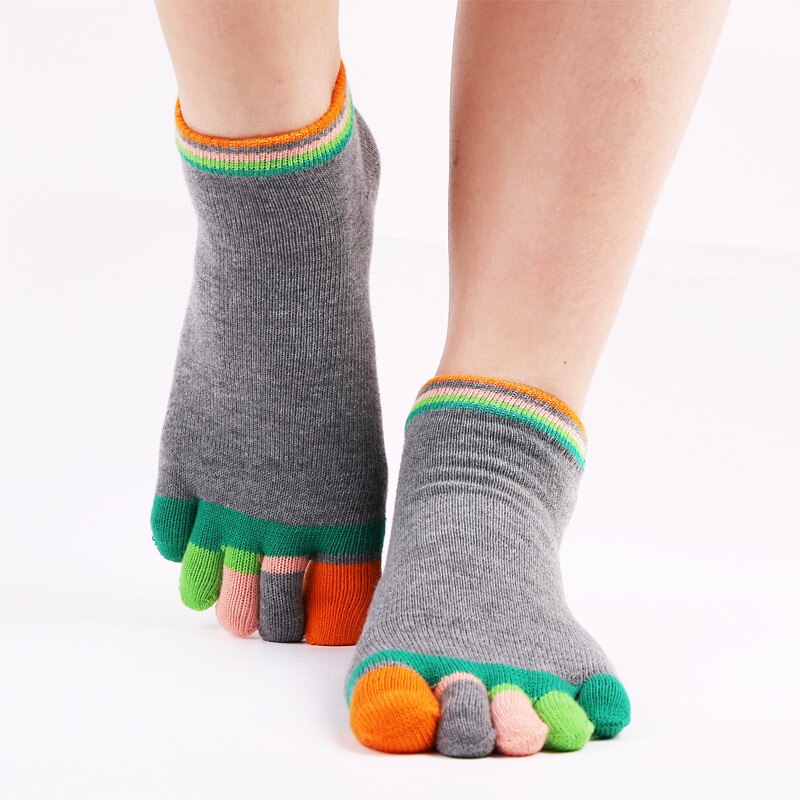 Chaussettes de Yoga à cinq doigts pour femmes, antidérapantes, colorées, en coton, avec poignées et points en Silicone antidérapants, tailles 34 à 39, paire/lot