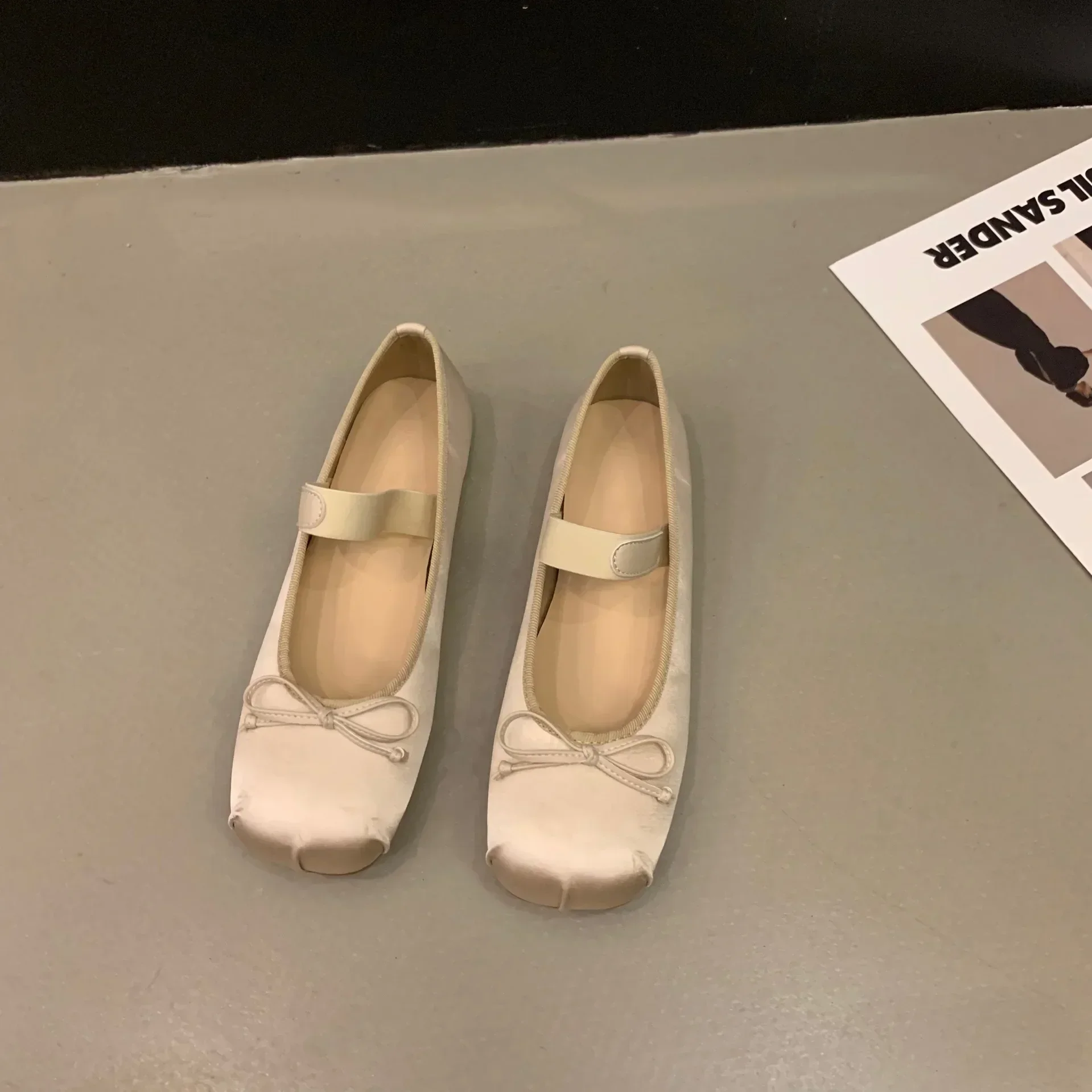 2025 Nuova Primavera Estate Ballerine Piatte Scarpe da Donna Retro Raso Mary Jane Scarpe Ballerine Donna Zapatos Mujer YIKESHASHA: Beige / 39