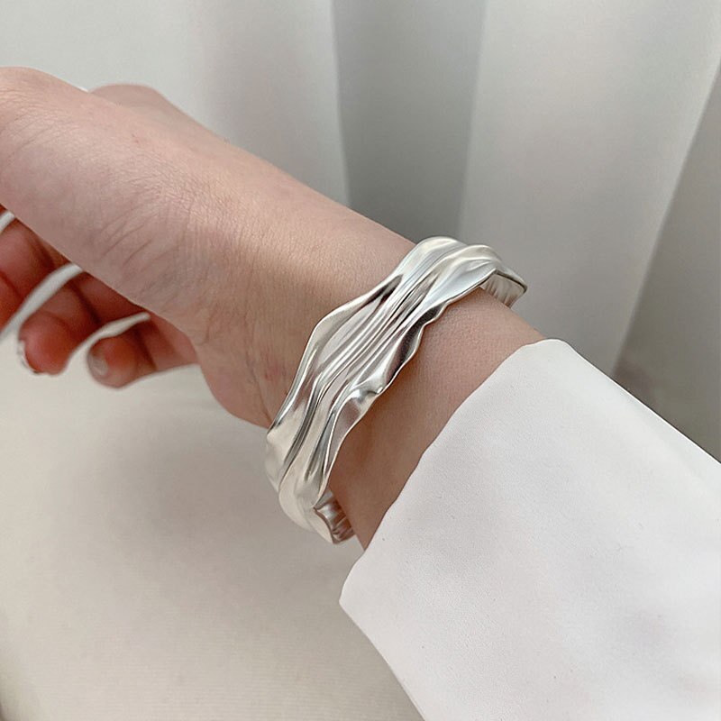 LIVVY 2021 New Fashion Silver Color Smooth Irregular Fold Texture Bracelet For Women semplice fatto a mano squisito regalo unico