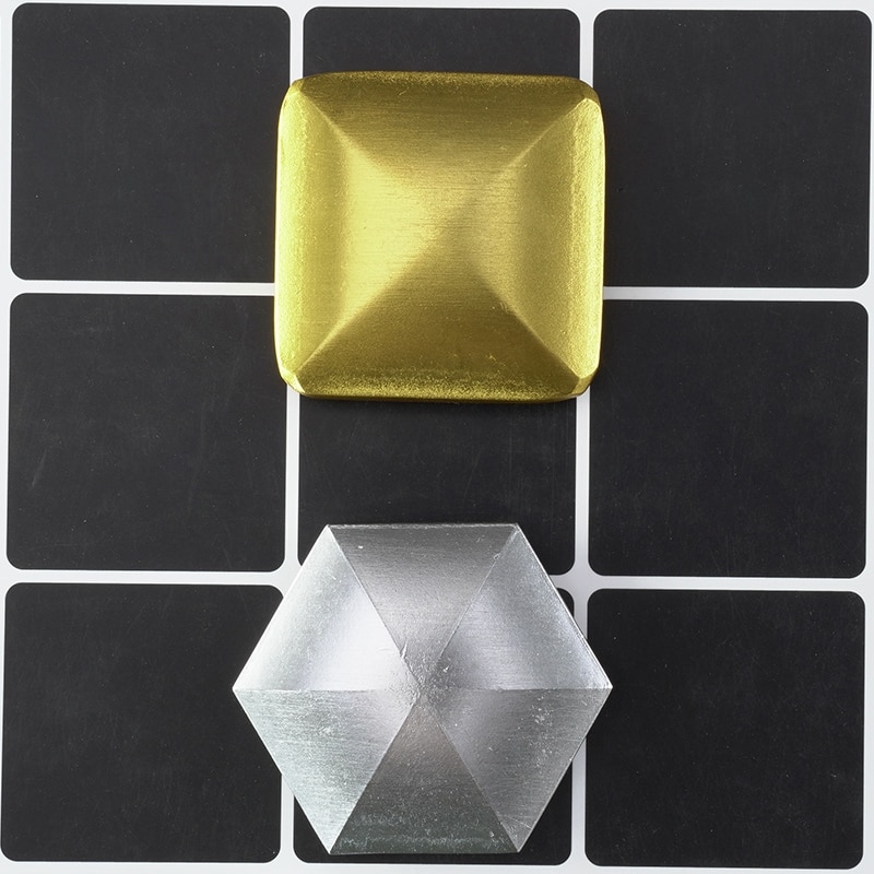 Desktop Flip Spinning Toy Pocket Stress Relieve Toy Metal Fingertip Decompression Rotary Toy