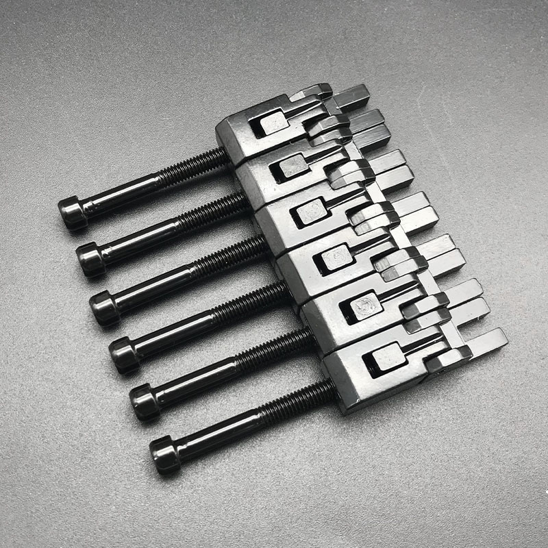 6 stk elektrisk guitar dobbelt låsesystem låste strengsadler elektrisk guitar tremolo bridge tilbehør: Hvid
