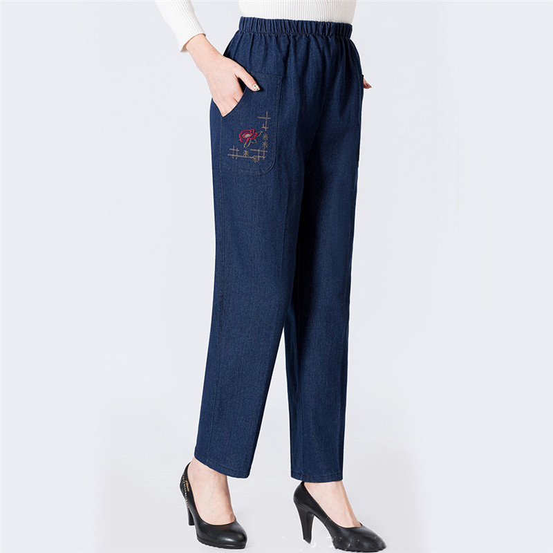 Mom jeans blå løse jeans med høj talje forår koreanske broderilommer midaldrende kvinder lige jeans smart tøj  jd47