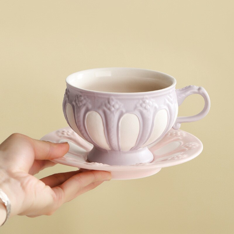European Porcelain Tea Cup and Saucer Set Teapot English Afternoon Teacup High-Grade Coffee Pot Pretty Coffee Cup Mug Party Cafe