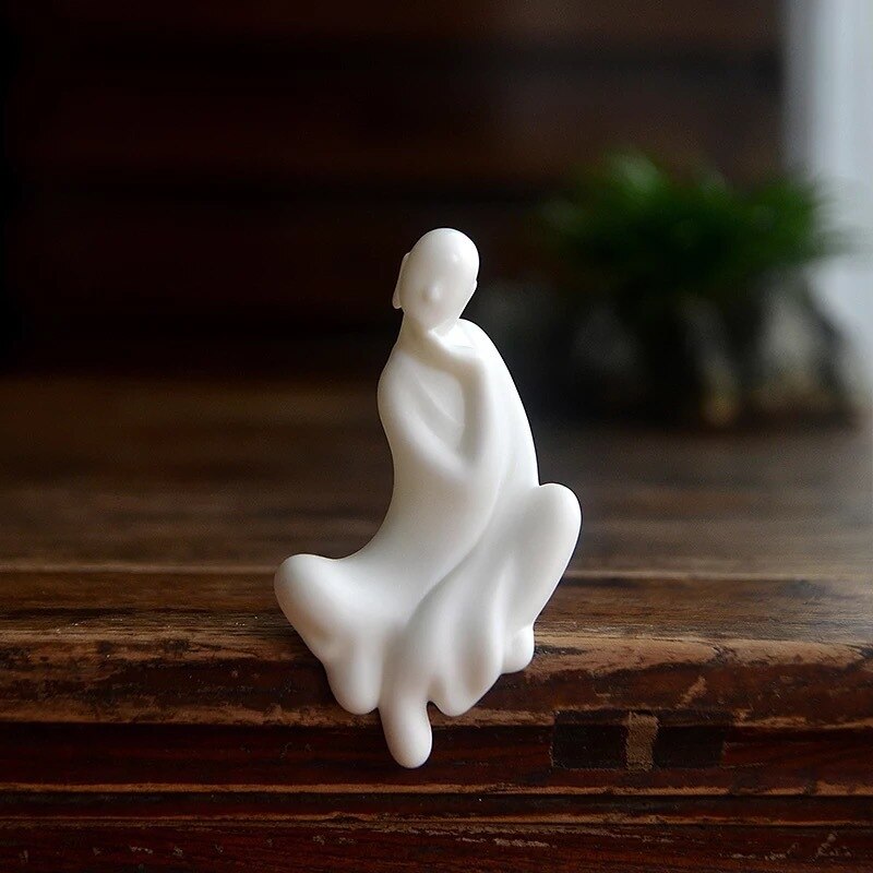 Chinois poterie Figure ornement Zen poupée Dehua blanc en céramique petits ornements Mini décorations Mini ensemble de thé décor à la maison: Ornament4