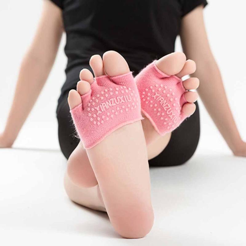 3 Paren/partij 1 Paar Vrouwen Onzichtbare Yoga Non Slip Teen Sokken Wasbare Half Grip Hak Vijf Vinger Sokken: Pink