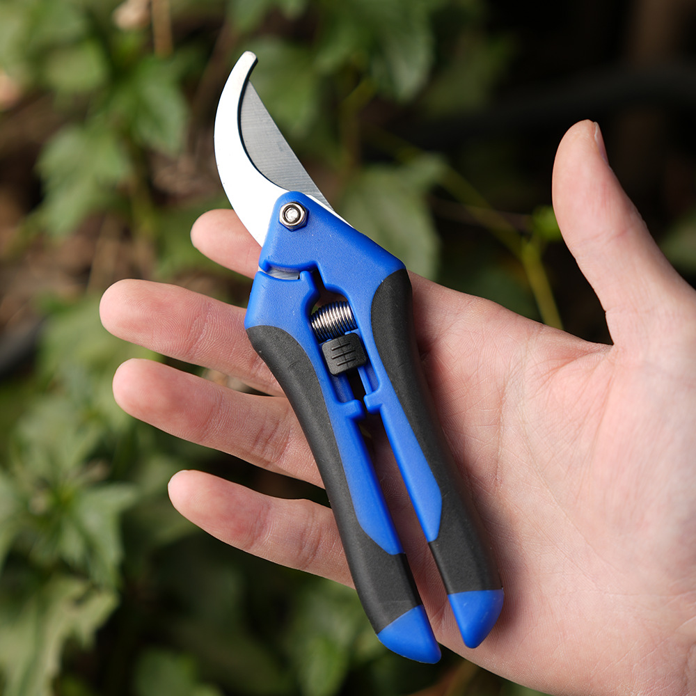 Mini Gardening Scissors for Pruning, Fruit Pruning, Pruning, Grape Picking, and Gardening Tools: Brown