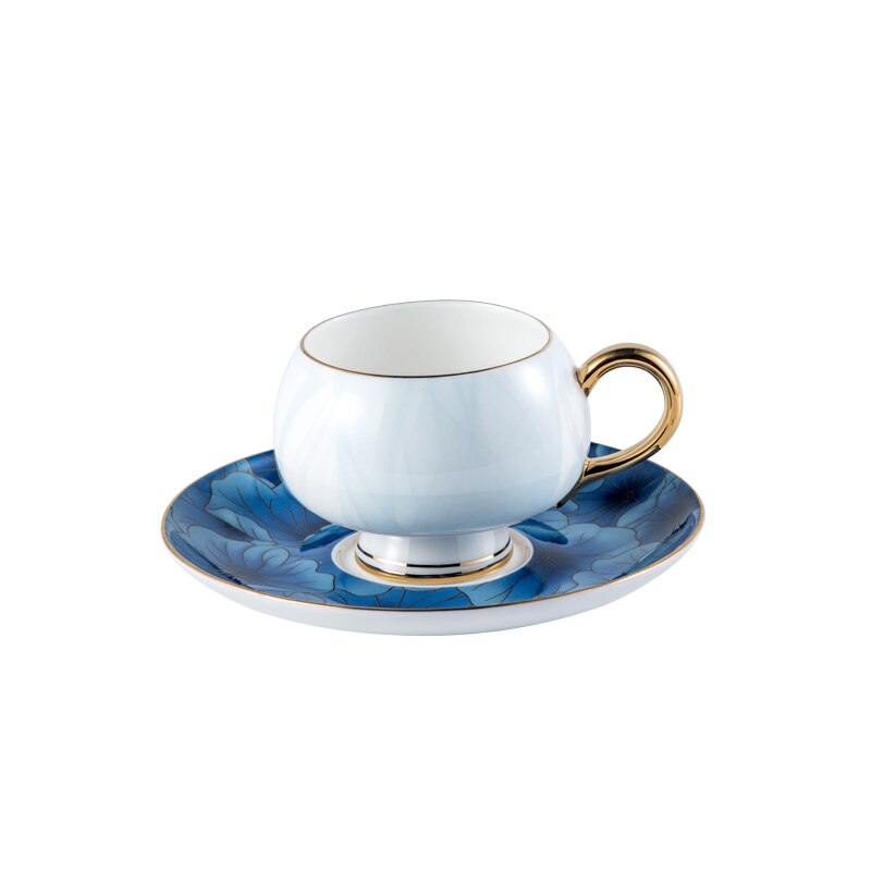 Royal Luxury Tea Cup Set Bone China Porcelain Gold Rim European Small Coffee Cup Espresso Cute White Xicara Drinkware EB50BD