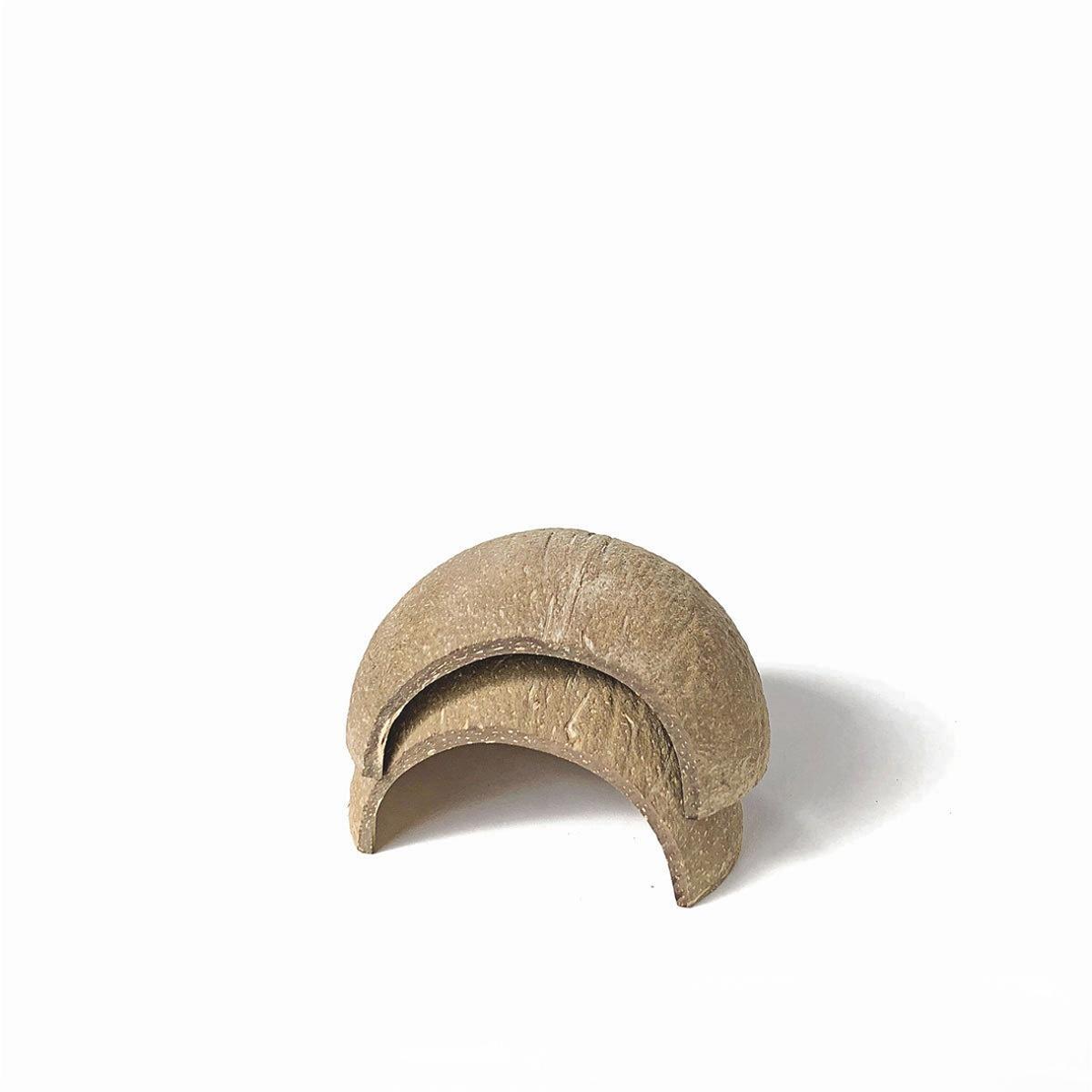 Natürliches Kokosnusshäus für Hamster, bissfest, natürlicher Kokosnusskäfig für kleine Haustiere, halbrunder Kokosnusshamster-Versteck aus Holz