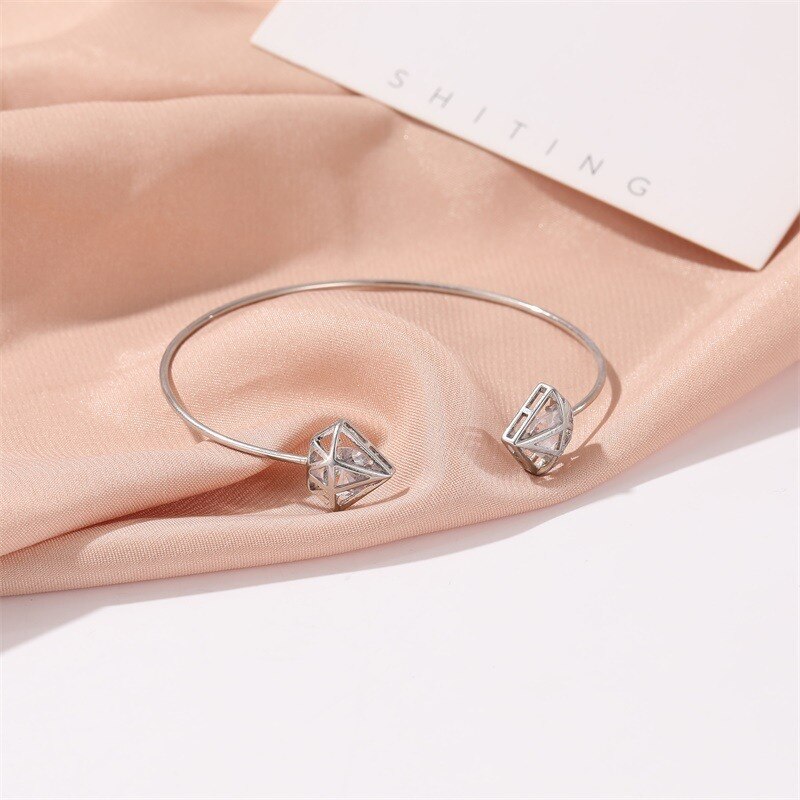 Bangles Hollow Out Triangle Bracelets Women Simple Zircon Jewellery Bracelet Geometric Jewelry Hand Made Trendy Armband
