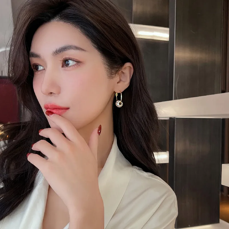 Pendientes giratorios chapados en oro Real para mujer, joyería de coreana, cuentas de circón redondas, accesorios de de graduación de lujo