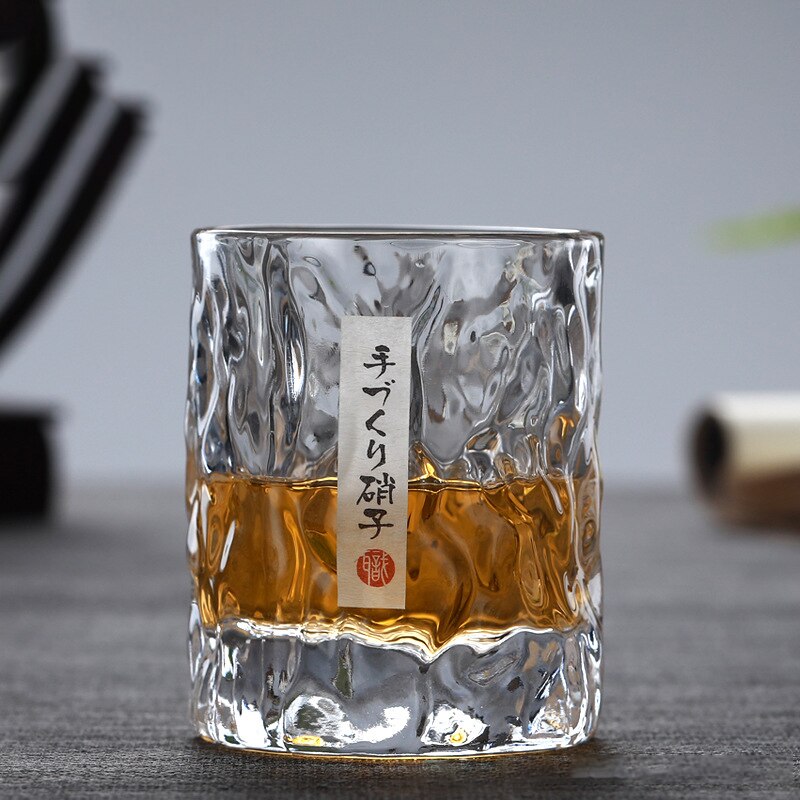 Hand-made Japanese hammered foreign wine glass whiskey glass home beer glass crystal glass cup