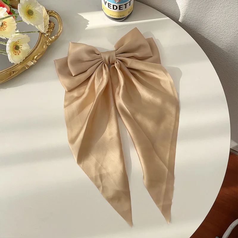 1 Uds. Cinta de satén de Color sólido, lazos grandes, horquilla, Clips de primavera, accesorios para el cabello para mujeres y niñas, sombreros coreanos de de verano 2023: Blanco