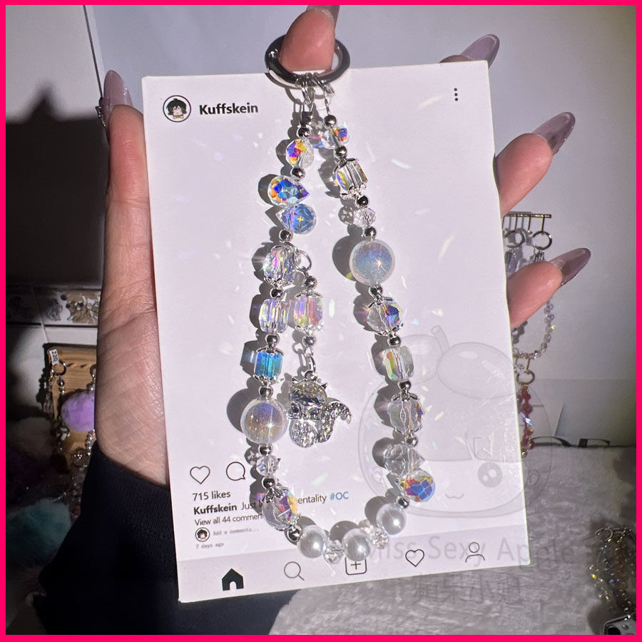 Handmade Beaded Phone Chain Full Diamond Fox Pendant Zircon Pearl Crystal Wrist Style Phone Chain Rope Hanging Rope Lanyard: WHITE