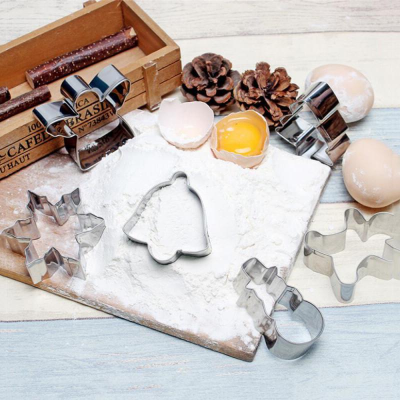6pcs Christmas Cookie Cutters 3D Stainless Steel Snowflake Santa Claus Cake Biscuit Mould Cake Cookie DIY Baking Decorating Tool