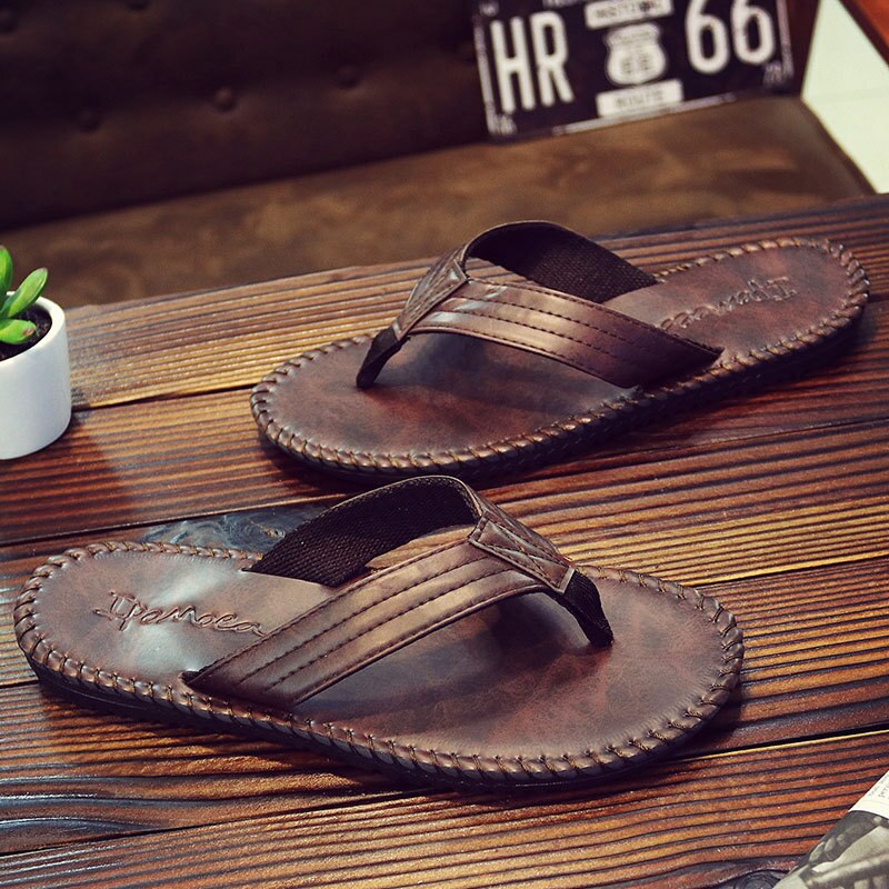 Sommar herr flipflops brittisk stil coola tofflor halkfri tjockbottnad herrskor platta strandskor sandaler zapatos de hombre