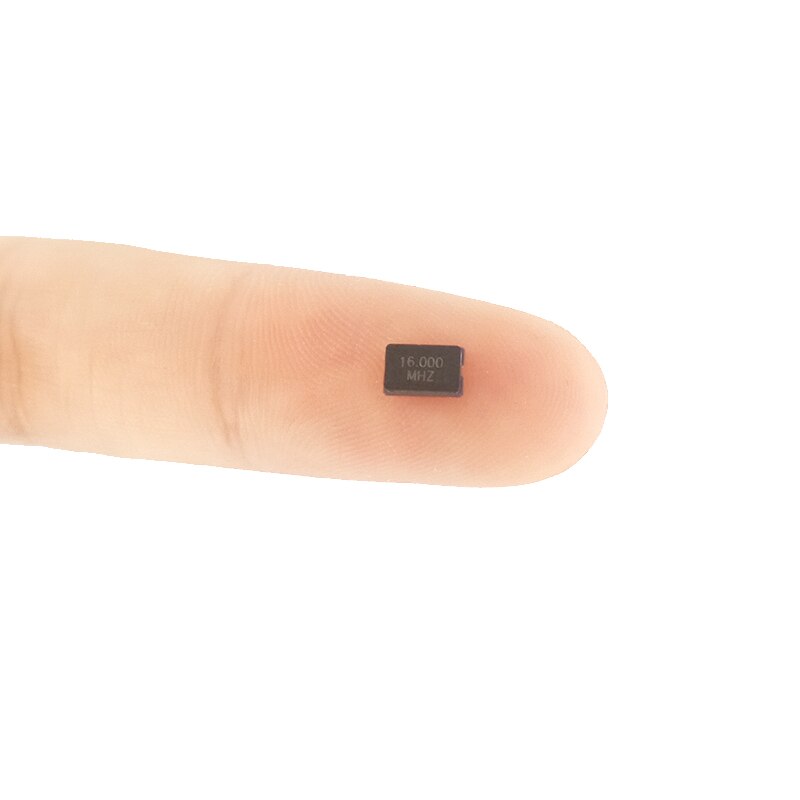 10 Pièces Résonateurs Quartz SMD 13.56MHz - 20pF, 2 Broches, Format 5032, Pour électronique