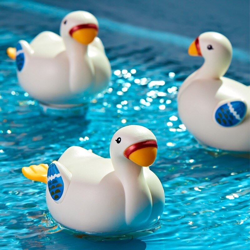Clockwork Animals Whale Duck Classic Baby Water Toy Infant Wind-up Chain Frog Kids Beach Bath Toys for Bathroom Swimming Pool