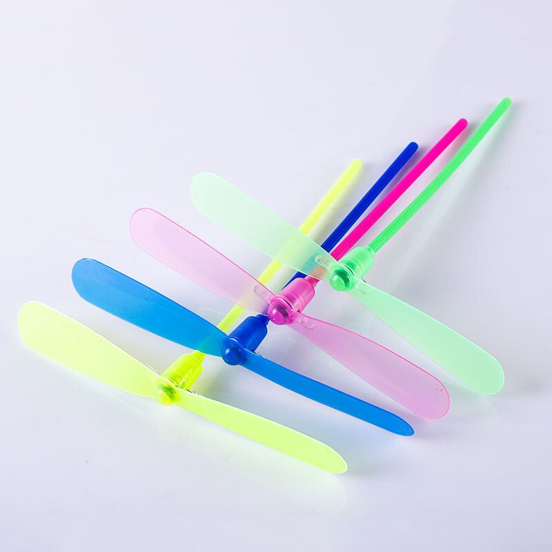 Nyhed farverige led lys flyvende legetøj til børn udendørs spil børn blinkende legetøj plast glødende legetøj