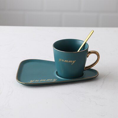 Creatieve Keramische Koffie Set Porseleinen Koffie Kop En Lade Met Gratis Lepel 250 Ml Nordic Stijl Tonen Plaat Voor Photogragh: Matte green