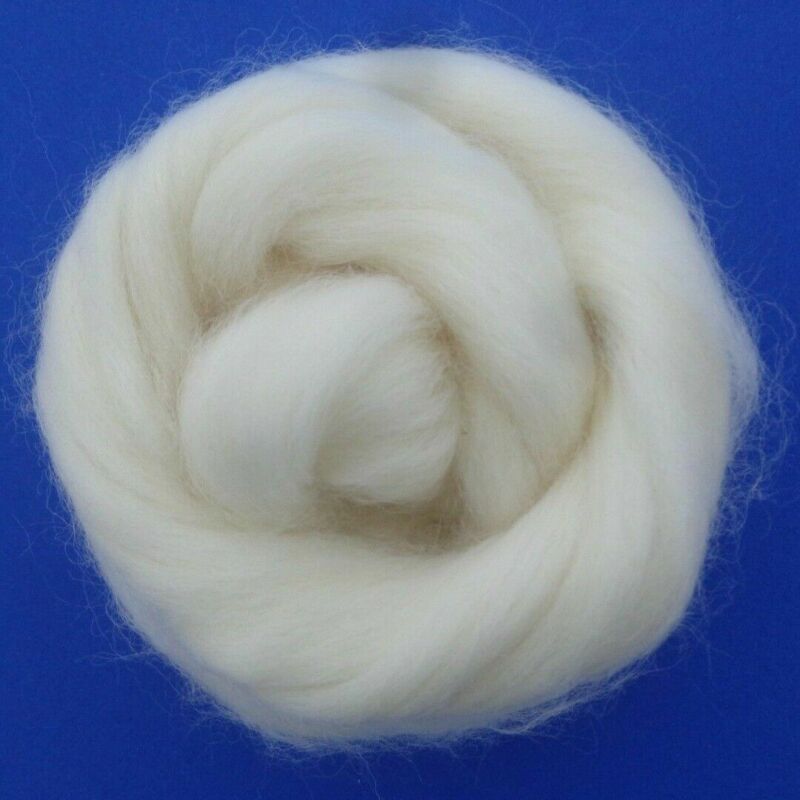50g hvid fiber uld top, nåle stanset top roving farvet filt fiber, specielt til filt og spindemaskine.