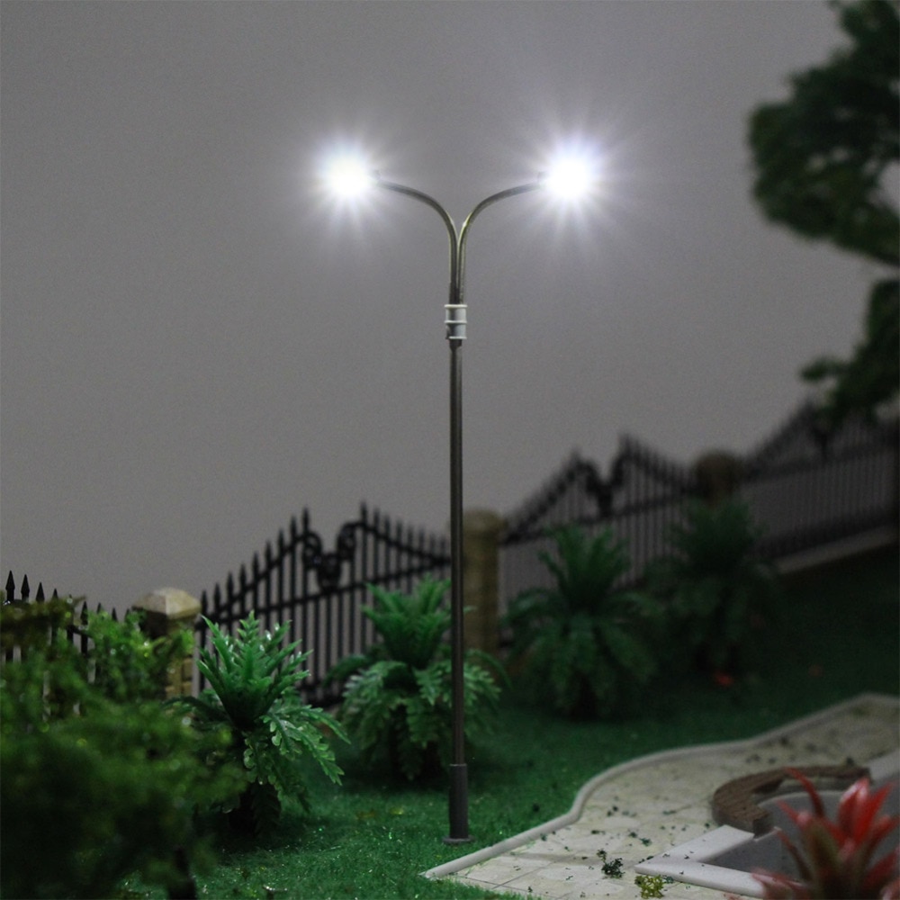 10 Pcs HO TT Skala 1:100 Zwei Kopf Modell LED Licht Lampe Post 10 cm Zug Eisenbahn Straße Landschaft LQS13 freies