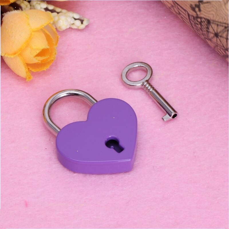 Heart Shape Vintage Old Antique Style Mini Archaize Padlocks Key Lock with Key Metal Twist Lock for Bags