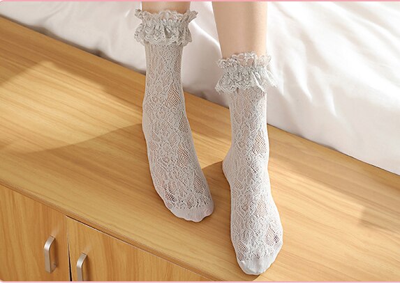 Lolita niñas calcetines de encaje mujeres niñas blanco encaje corto calcetines al tobillo con volantes: Gray