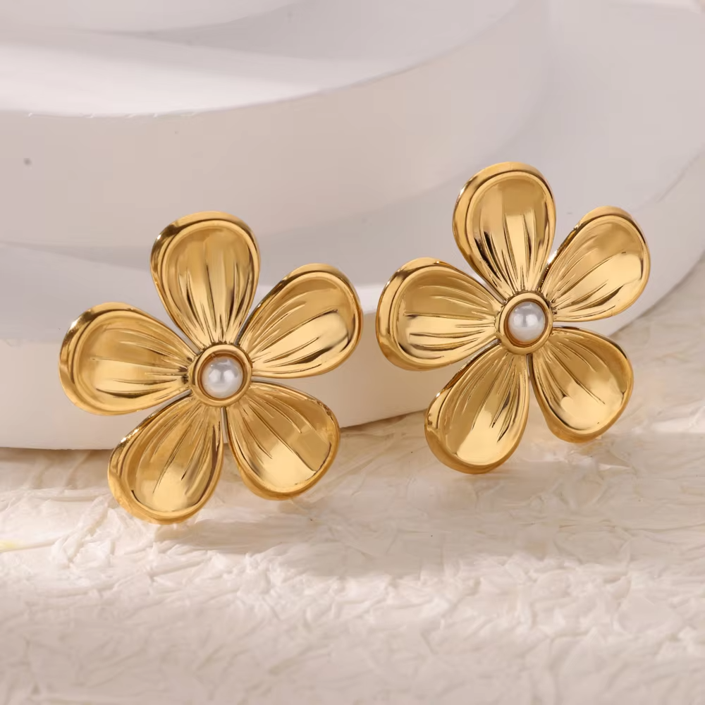 Geometric Flower Stainless Steel Earrings Women Sweet Sunflower Star Gold Color Ear Piercing Jewelry Wedding Accessories: Antique Gold Plated