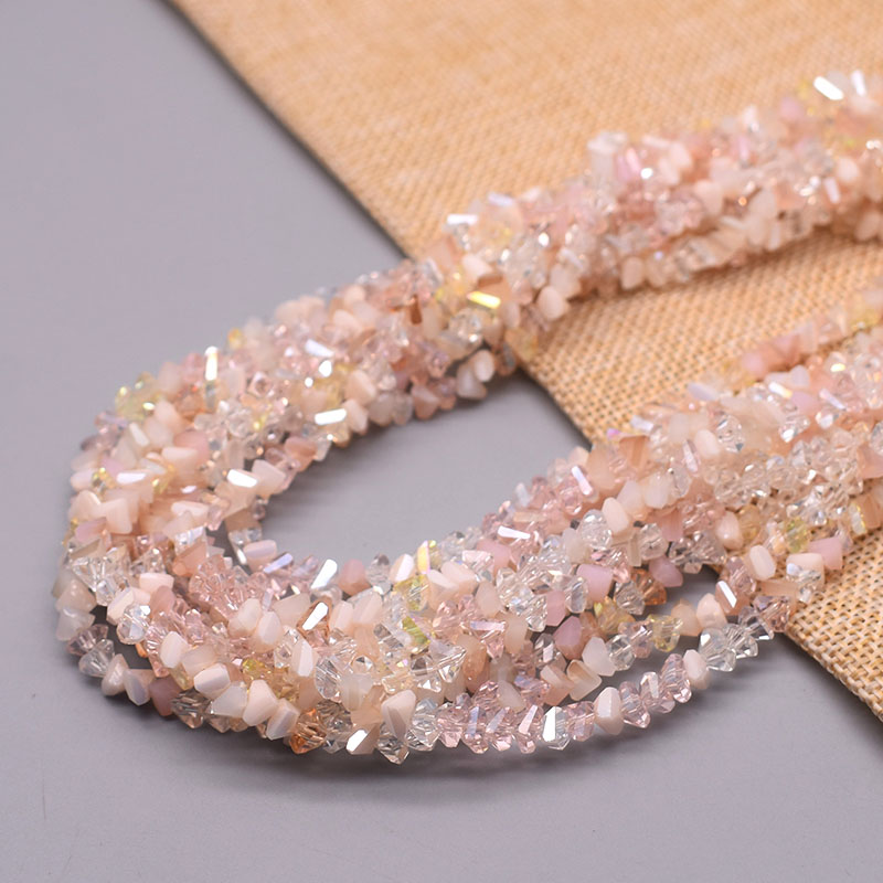 6mm blandede farver facetslebne trekantede glasperler løse spacer glasperler til smykkefremstilling af øreringe gør-det-selv: Brun