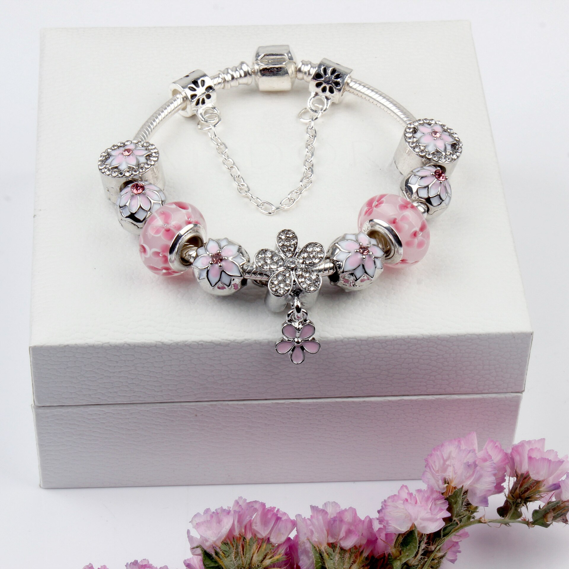 European and American Fresh Magnolia Bracelet Panjia Pink Daisy Snake Bones Chain Bracelet DIY Glass Beads Beaded Ornament