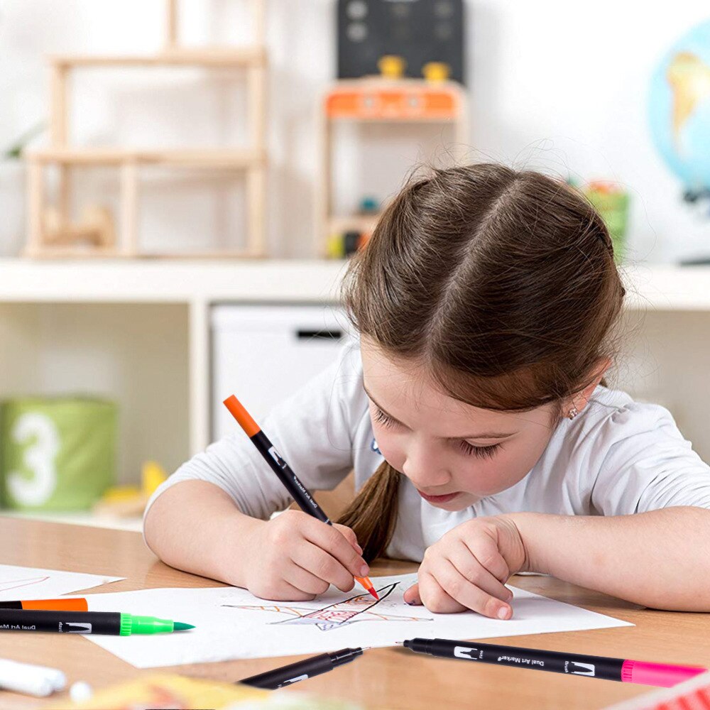 100 Colours Watercolour Brush Pen 2mm Brush Tip and 0.4mm For Fine Tip Dual Tip Art Markers for Adult Colouring Drawing Painting