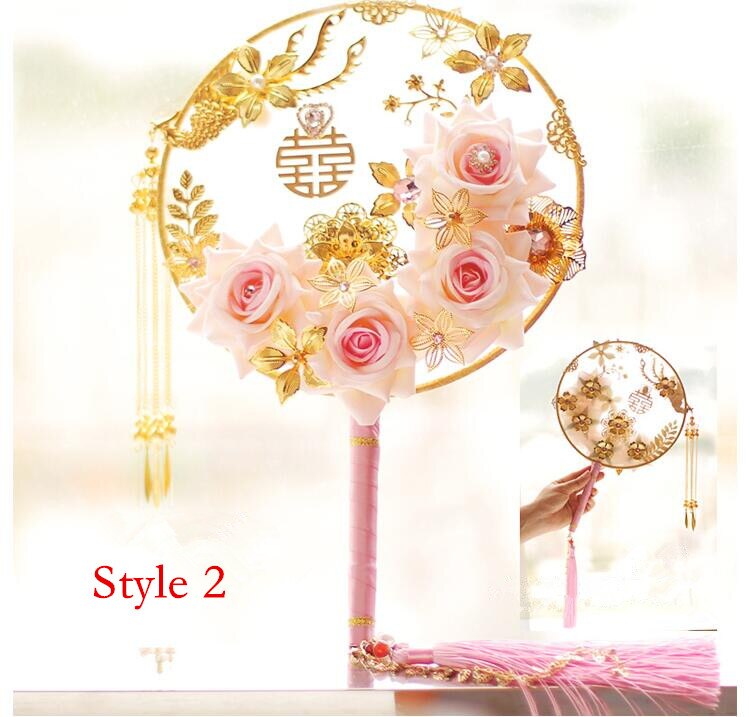 JaneVini Luxe Gouden Bloemen Fan Ronde Rode Roos Kunstmatige Bruidsboeket Chinese Stijl Parel Kralen Wedding Boeket Bruid Fans: Style 2