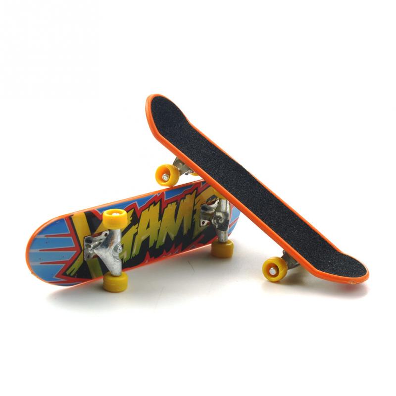 Søt fest favor barn barn mini fingerbrett gripebrett legert skate boarding leker tilfeldig