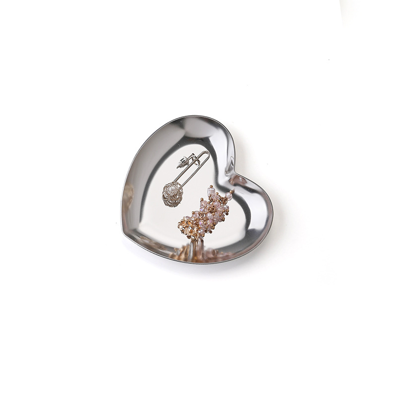 Styl skandynawski złoty talerz ze stali nierdzewnej talerzyk deserowy nakrętka ciasto owocowe taca przekąska wózek kuchenny Zachodni stek wózek kuchenny: serce-kształcie-srebro