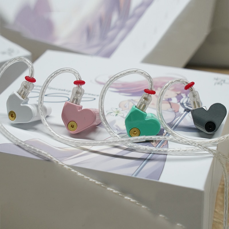Moondrop SSR In-Ear Earphones Super Spaceship Reference Headphones Dynamic Driver Earbuds with Detachable Cable Headset