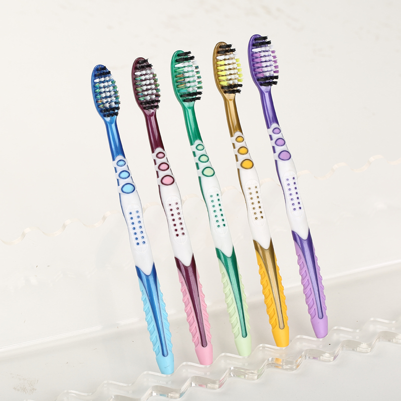 144 cepillos de dientes empaquetados individualmente, cepillos de dientes desechables a granel, cerdas suaves, perfectos para viajes, hoteles, donos.: Multicolor