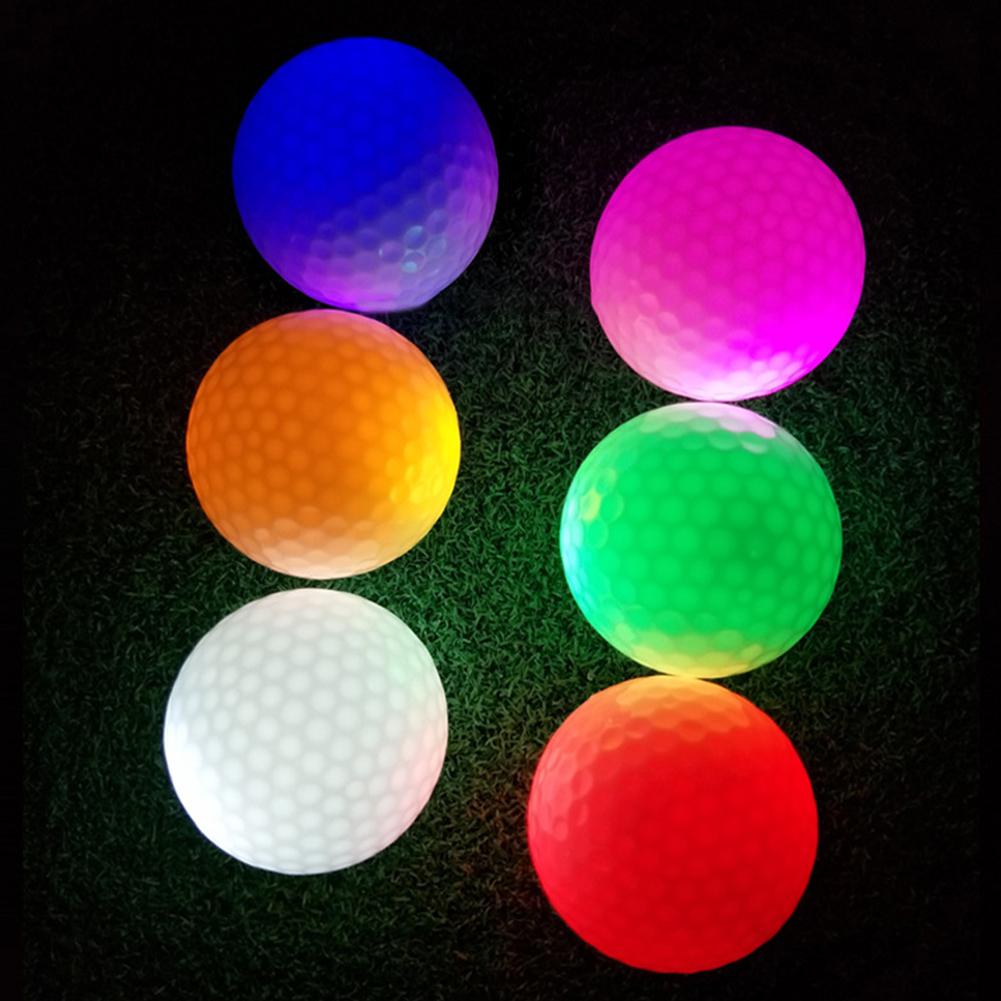 Leuchtende Bunte funkeln LED Licht Golf Ball dauerhaft Helle Ball Auf Für Nacht Golf Ausbildung Synthetische Gummi Zwei-stück Ball