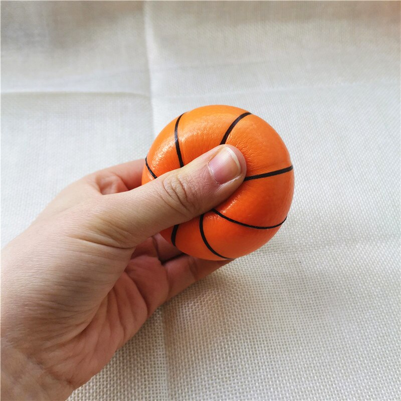 Pelotas antiestrés de espuma para niños, pelotas de PU para apretar, baloncesto, fútbol, tenis, béisbol, juguetes para niños, 4 Uds., 6,3 cm