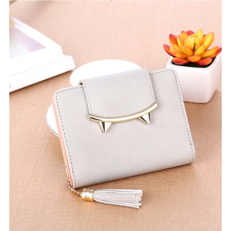 Cute Mini Wallets Women Magnetic Buckle Short Wallet Credit Card Holder Clutch Tassel Purse With Zipper Coin Pocket A2