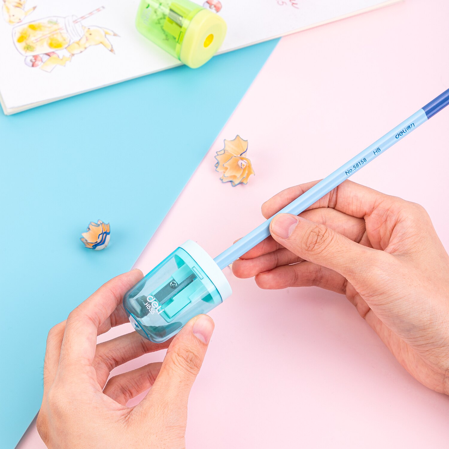 Deli Small pencil sharpener pencil cutter 1 and 2 Hole cute container knife smooth sharpening school supplies stationery