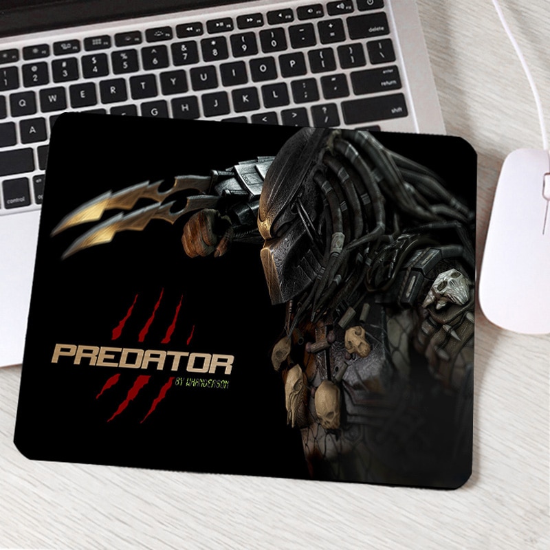 Small Mouse Pad Predator Warrior Pattern Alien Monster Printed MousePad Mats Laptop Computer Desk Mats For Player: 4 / 18x22cm