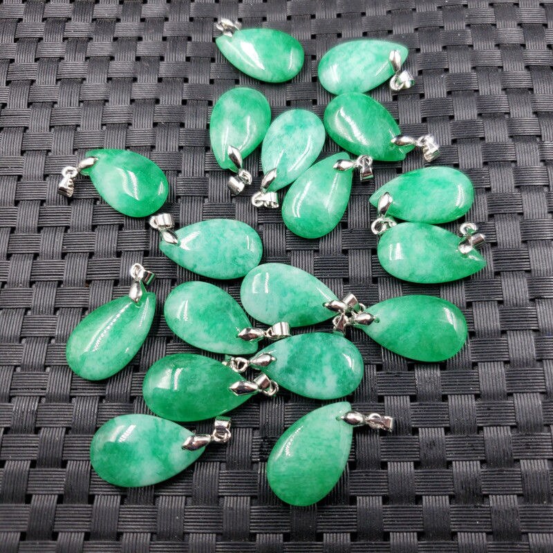 Chinois vert JadeWater goutte pendentif perles breloque collier bijoux accessoires de sculpté à la main hommes chanceux amulette