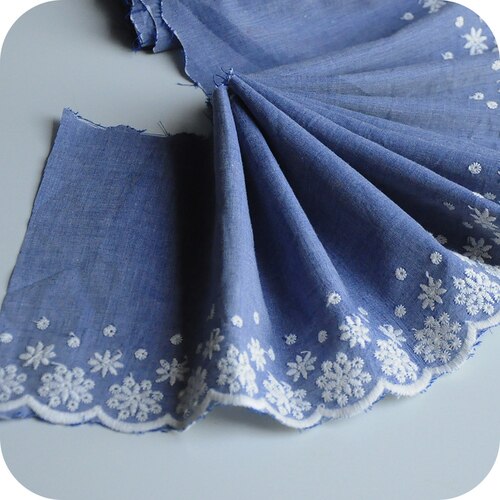 Hvid blomster broderet bomuld denim stof bredde = 15cm diy tøj sy stof kjole tøj dekoration blå denim materiale: Default Title