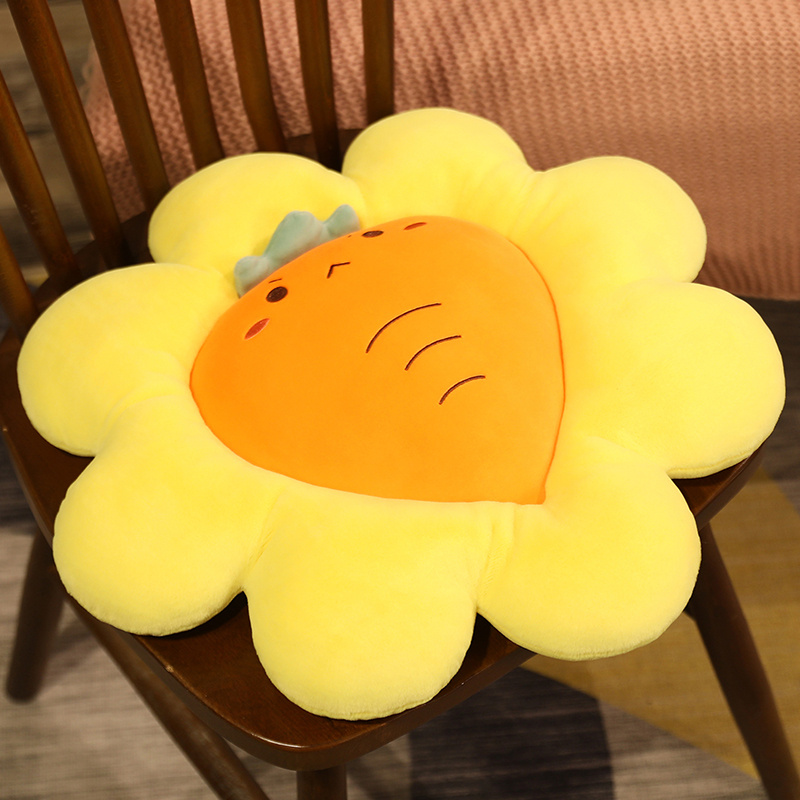 Flower Plush Cushions Strawberry Peach Pineapple Cactus Carrot Plushie Pillows Fruit Decor for Living Room Bedroom Tatami Floor: carrot / 40cm